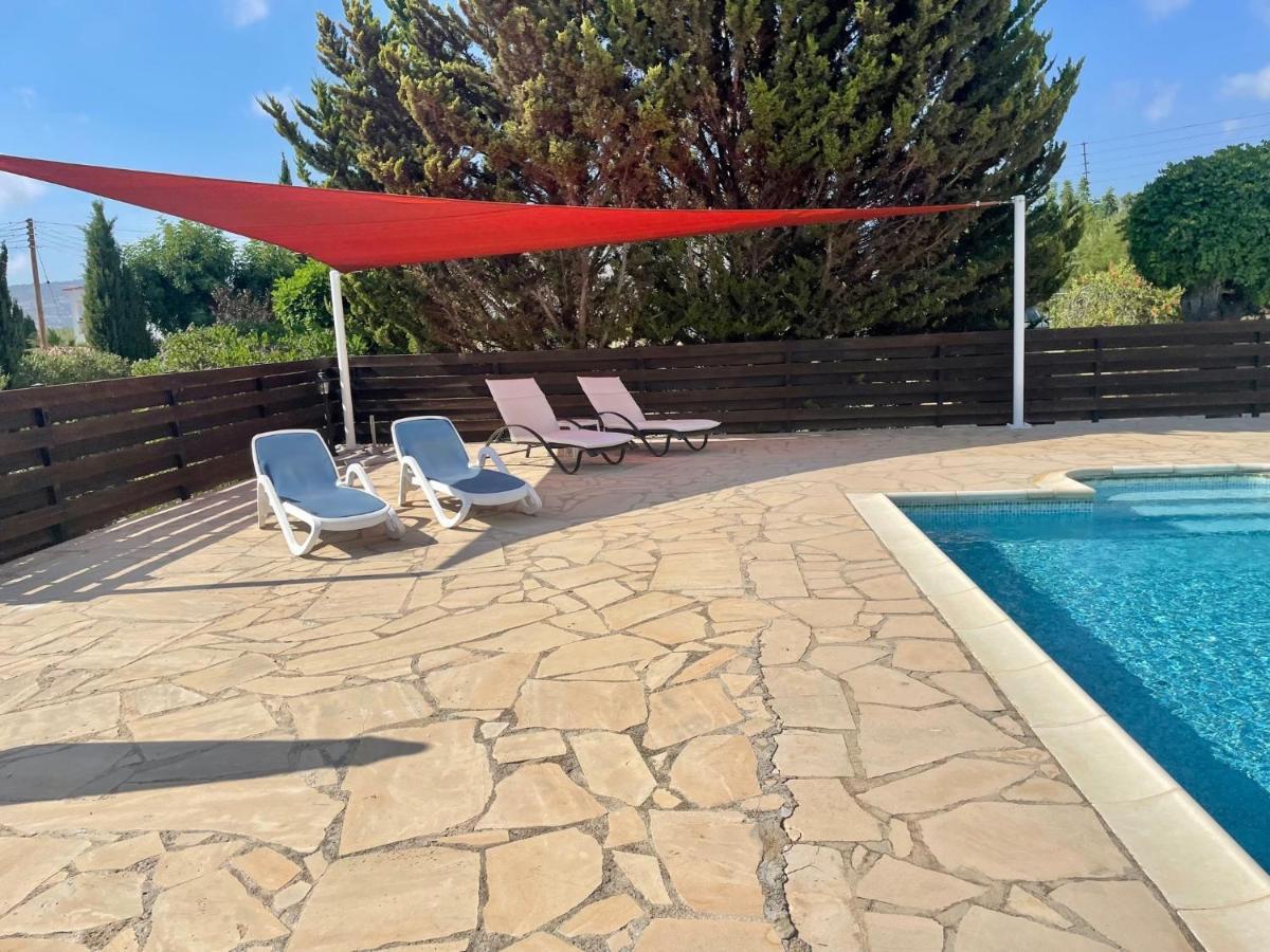 Lilly Villa Peyia Bagian luar foto