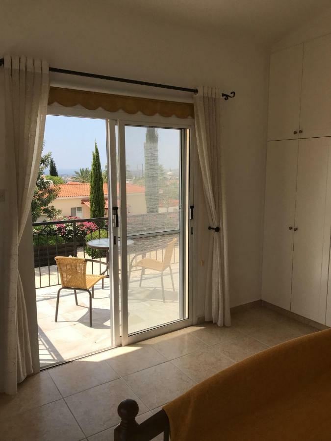 Lilly Villa Peyia Bagian luar foto