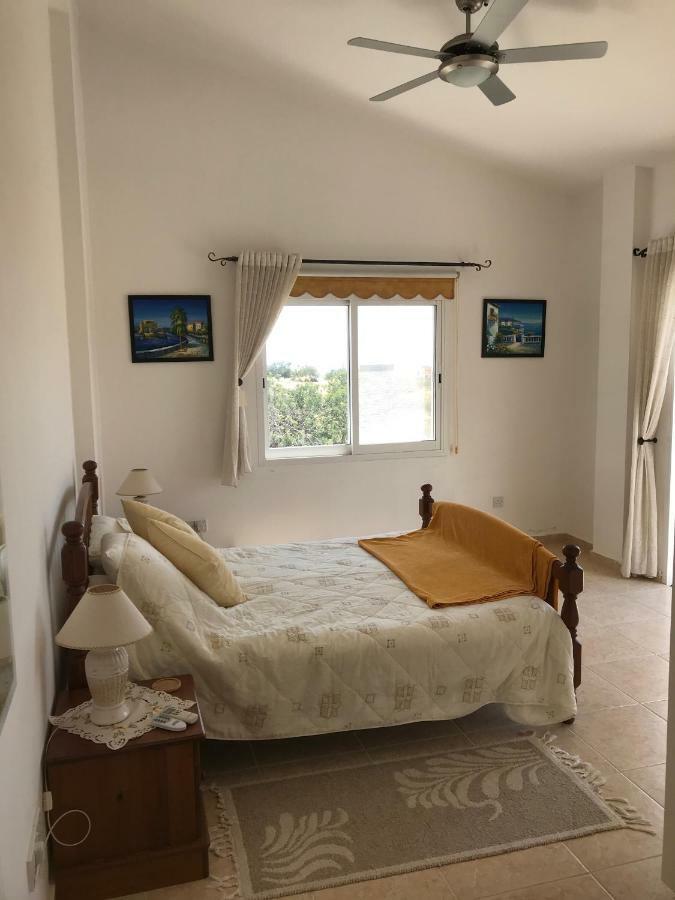 Lilly Villa Peyia Bagian luar foto