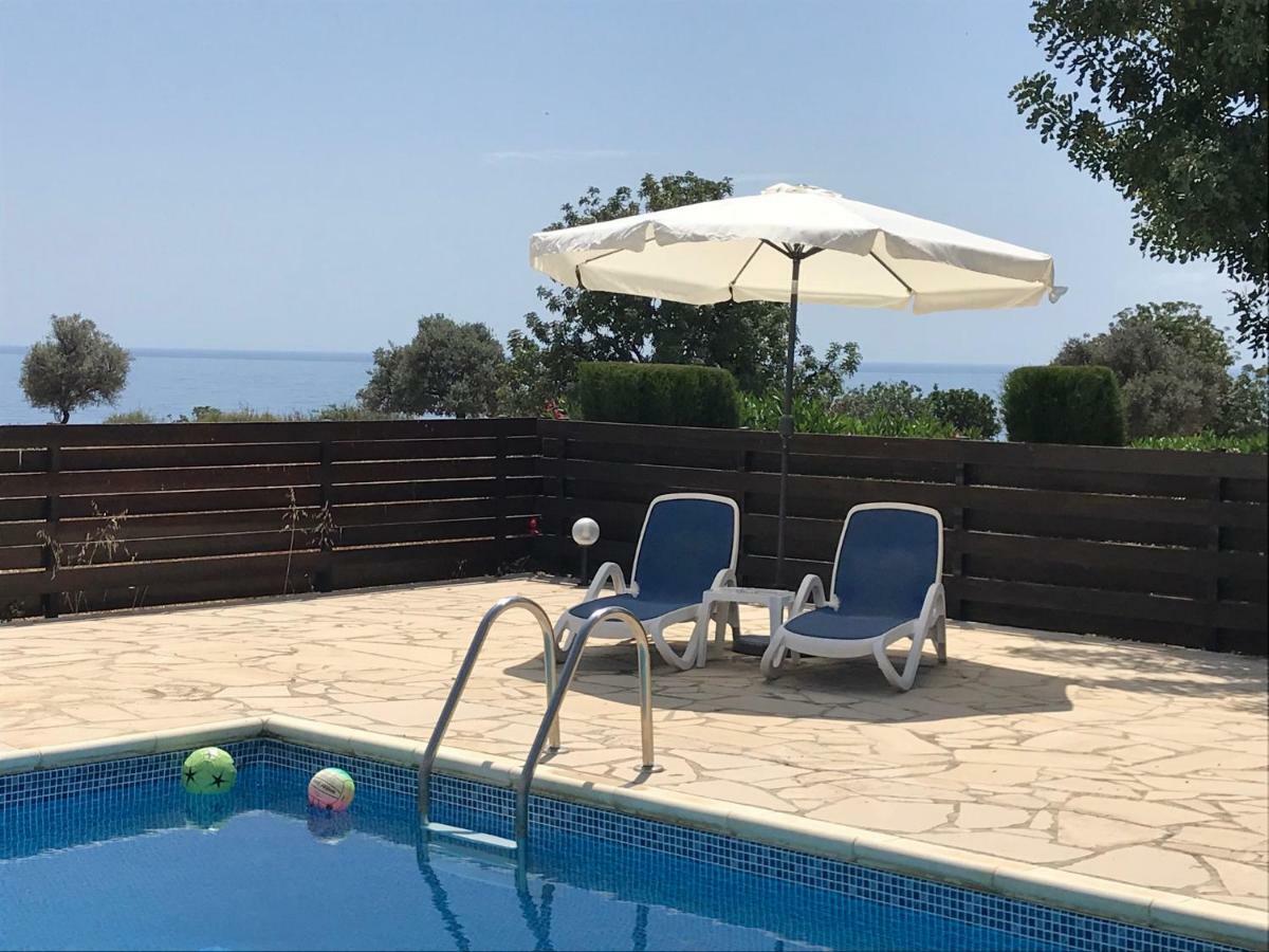 Lilly Villa Peyia Bagian luar foto
